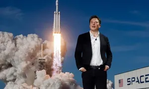 Hành trình 22 năm Elon Musk chinh phục vũ trụ